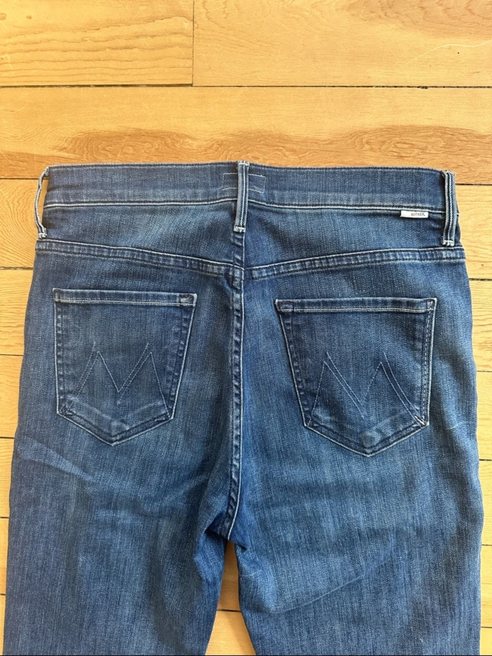 MOTHER High Waisted Rascal Slit Flip - Picture 7 of 13